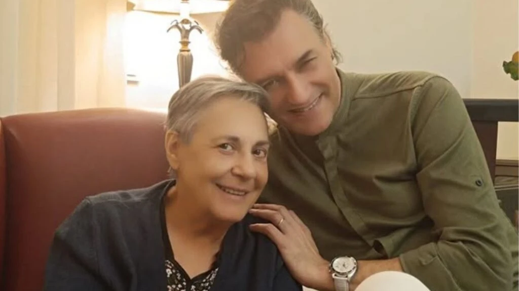 90'lı yıllara damga vuran Tayfun'un acı günü! Annesinin vefat haberini bu sözlerle duyurdu