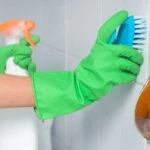 1 malzeme ile banyo fayansları cam gibi! Bu fikre bayılacaksınız