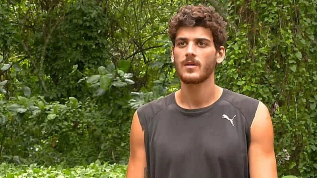 Survivor Poyraz’ın vedası Murat Özarı’yı derinden üzdü! Gözyaşları içinde yazdığı şiiri okudu
