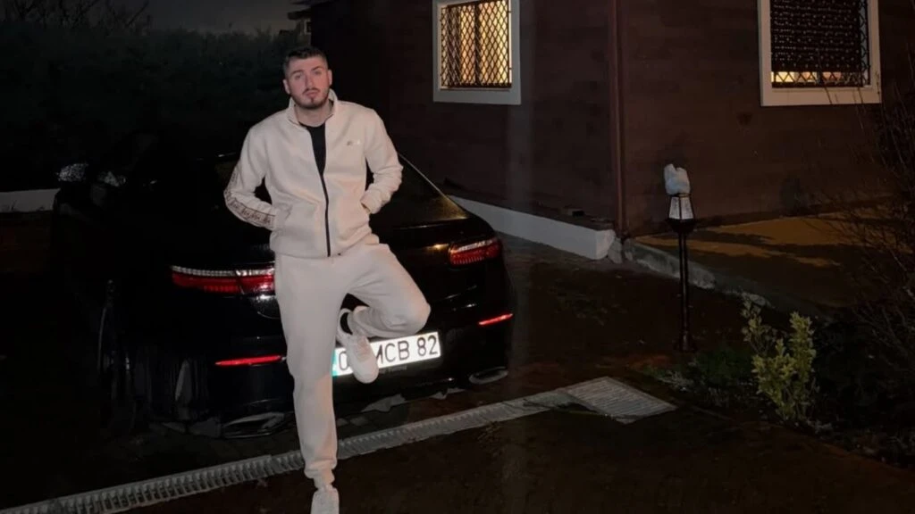 Blok3 sahnede şarkı söylerken ağladı! O anlar sosyal medyada gündem oldu