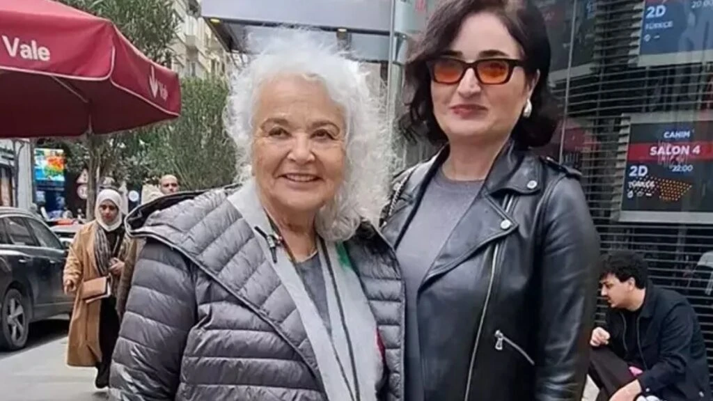 Fadik Sevin Atasoy ile Emel Göksu aynı projede rol alacak! Anne-kız birlikte sahne alacak