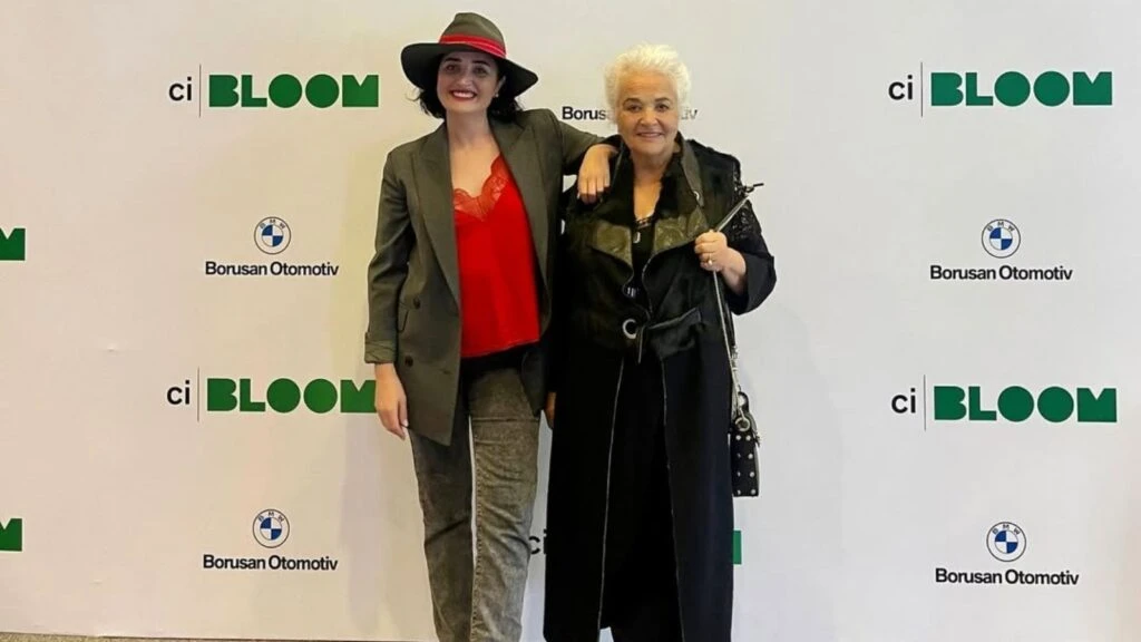 Fadik Sevin Atasoy ile Emel Göksu aynı projede rol alacak! Anne-kız birlikte sahne alacak