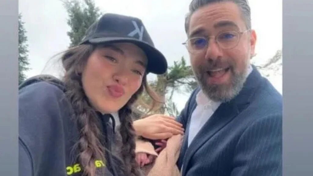Neslihan Atagül annelik hissini tek kareyle anlattı! Atagül çiftinden ilk kare geldi 