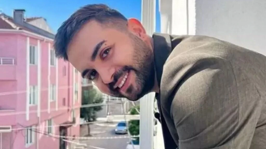 Kadir Ezildi neden babasıyla görüşmüyor? Kadir Ezildi’nin babası kim? 