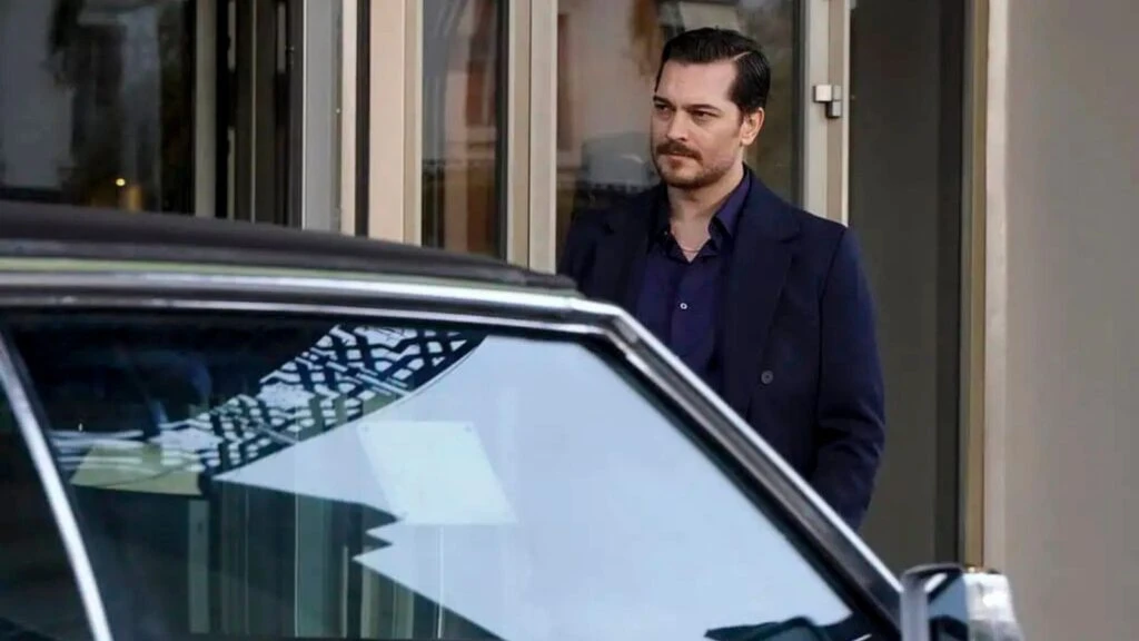 Eşref Rüya dizisinin klasik otomobili Cadillac fenomen oldu! Klasik otomobil dizi kadar konuşuluyor