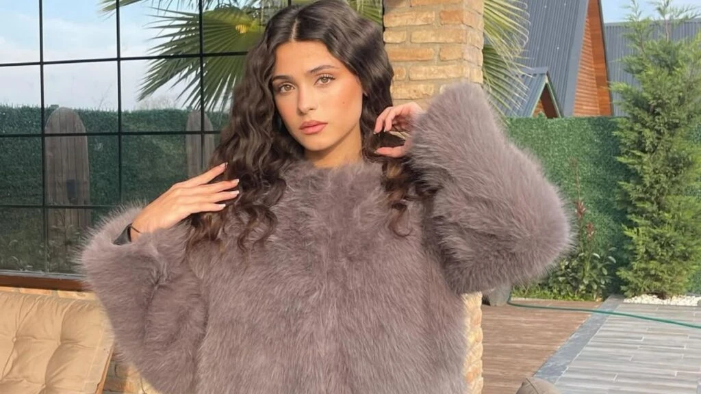 Hudutsuz Sevda dizisinin Leyla’sı Yaren Yapıcı Sahipsizler dizisine dahil oluyor