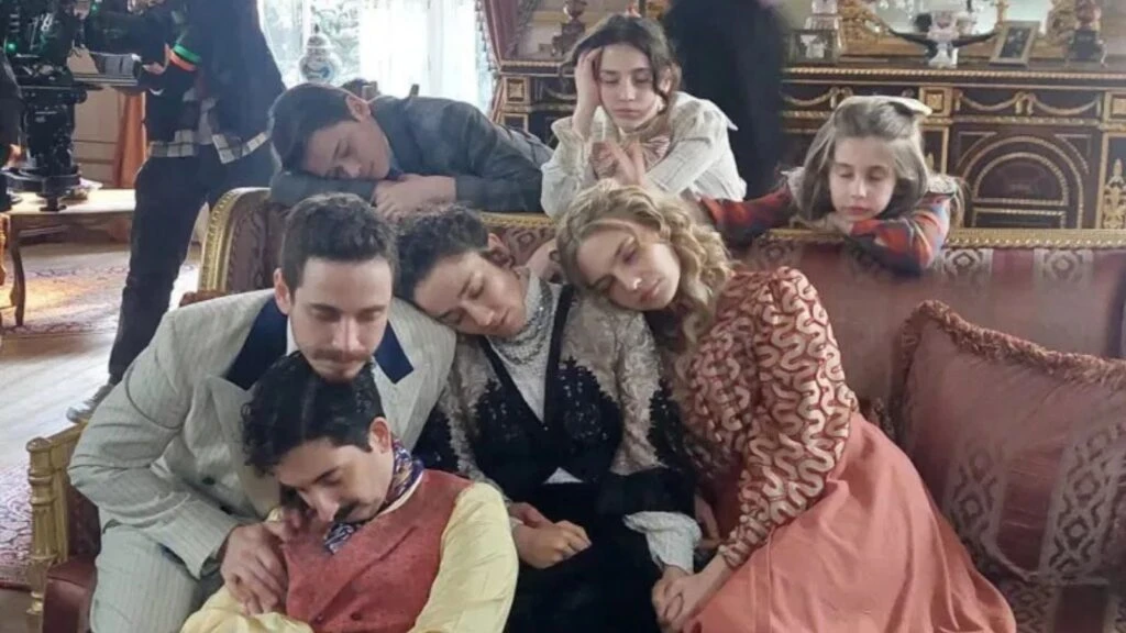 Şakir Paşa Ailesi dizisi final mi yaptı? Hangi isimler diziye veda etti?