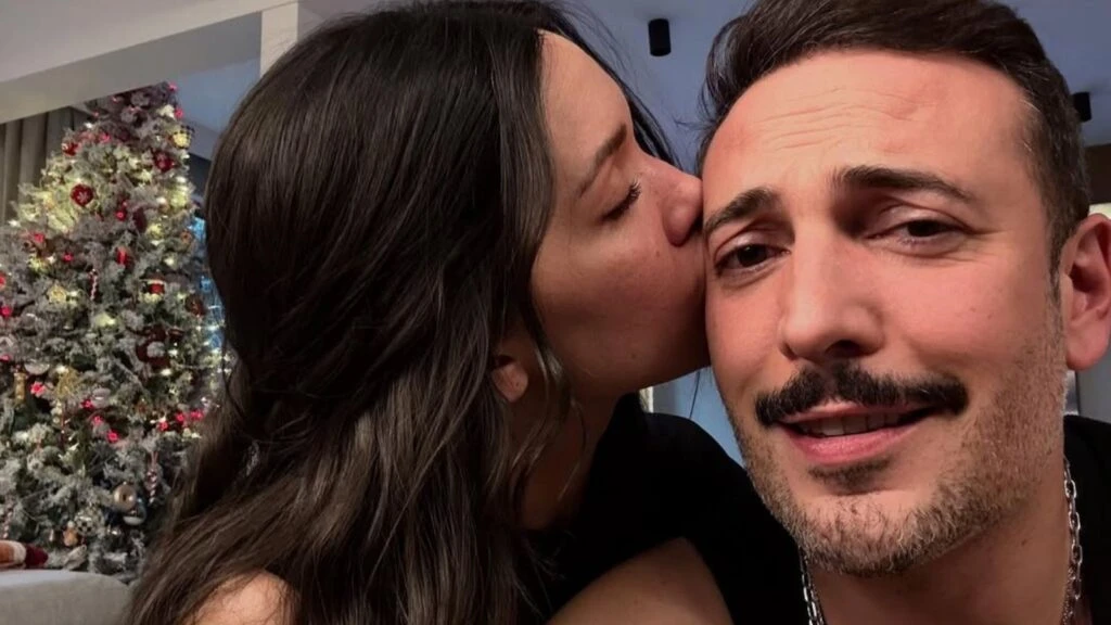 Hazal Subaşı’ndan sevgilisi Oğuzhan Koç’a sürpriz kutlama!