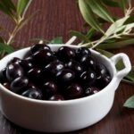 Zeytin çekirdeklerini sakın yutmayın! Zehirden daha kötü