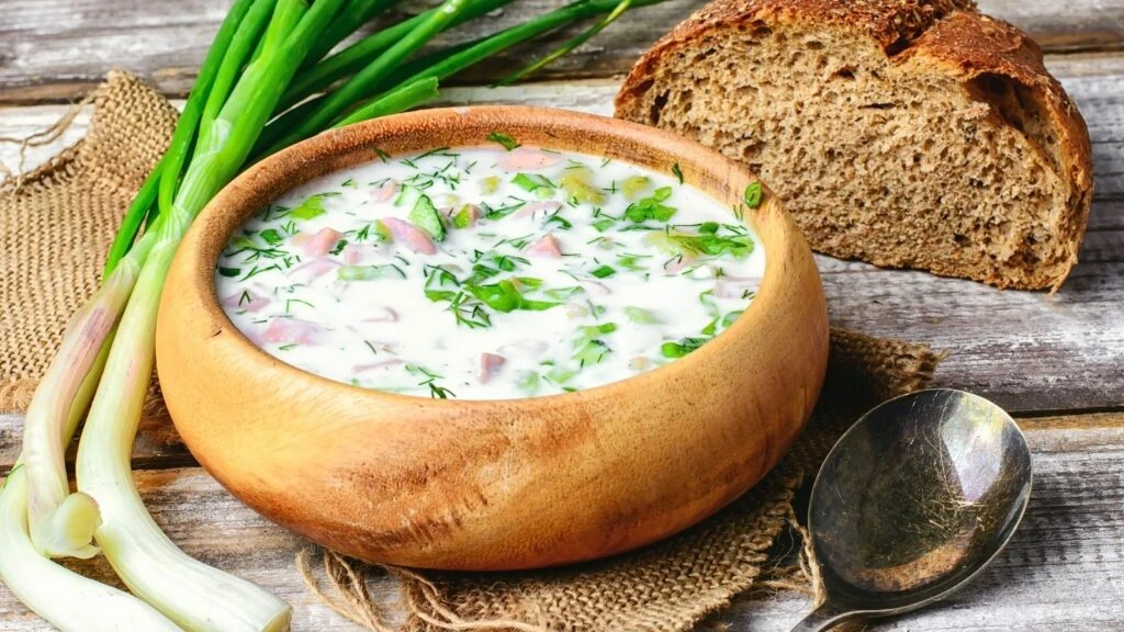 Soğuk çorba ile içinizi ferahlatın! Aynı zamanda vücudunuzu temizleyin