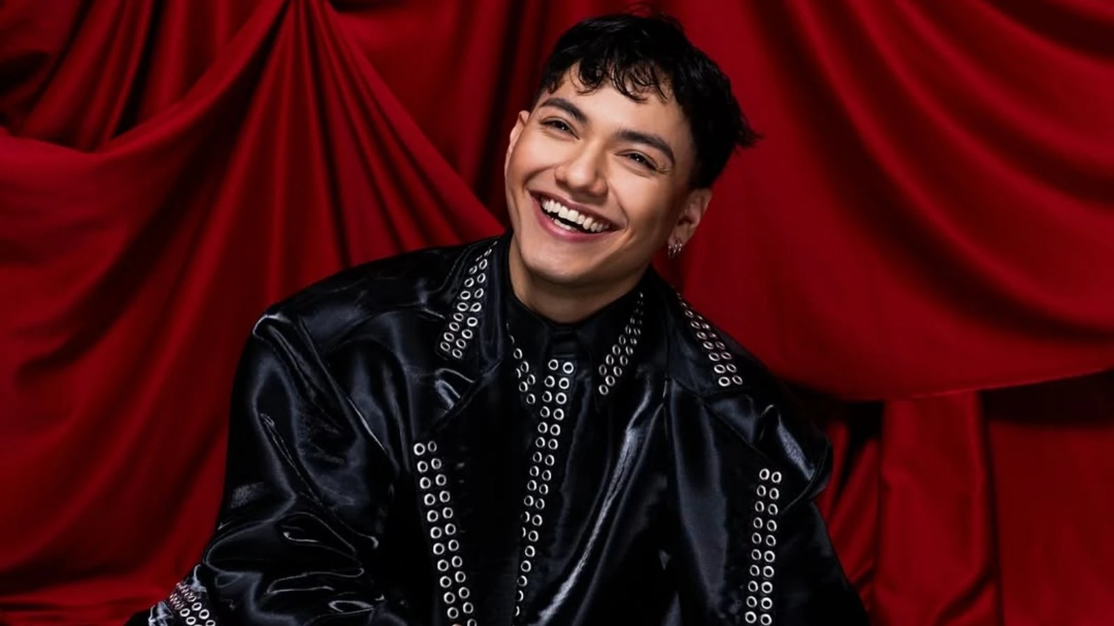 Eurovision 2025 şampiyonu Johannes Pietsch kimdir? Kaç yaşında?