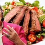 Canan Karatay’dan ters köşe eden diyet! Salata değil et ye