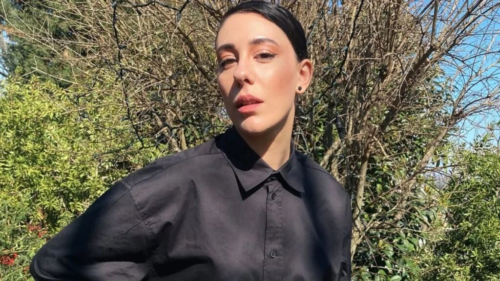 Çift Kişilik Oda dizisinin Melike’si Hivda Zizan Alp kimdir? Oyuncunun yaşı ve kariyeri araştırılıyor