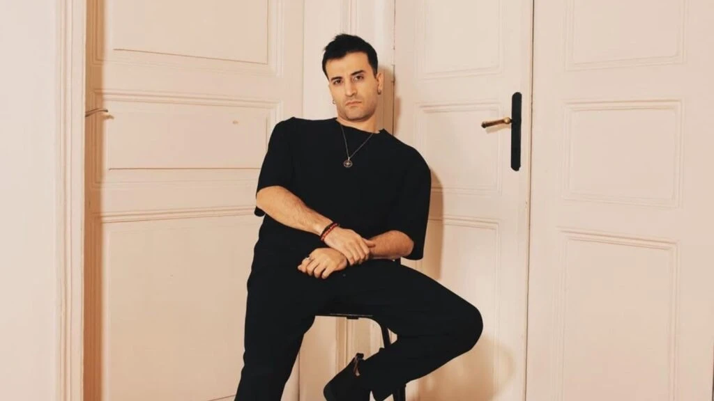 Güldür Güldür Show'un sevilen oyuncularından Berkay Tulumbacı kimdir kaç yaşında? Berkay Tulumbacı Nereli? 