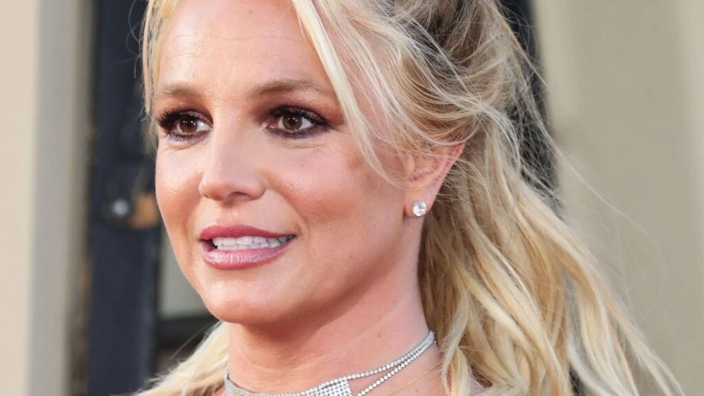 Britney Spears’ın uçak macerası! Yıldız isimden olaylı yolculuk