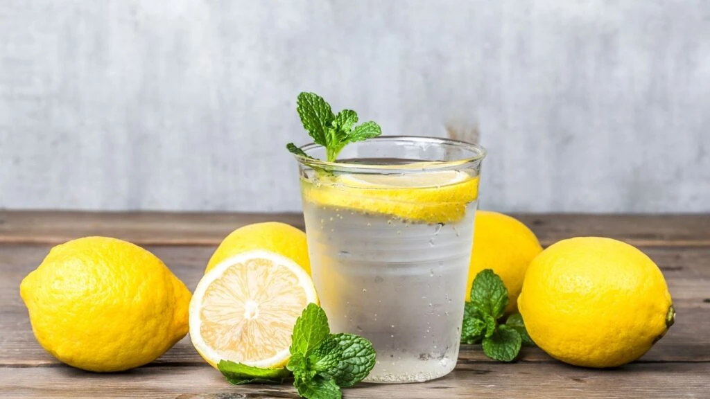 Limonlu suya ekleniyor! Bu malzeme metabolizmanızı harekete geçiriyor
