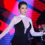 Ebru Yaşar’dan Şanlıurfa konseri! Ünlü sanatçı sahneye puşi ile çıktı