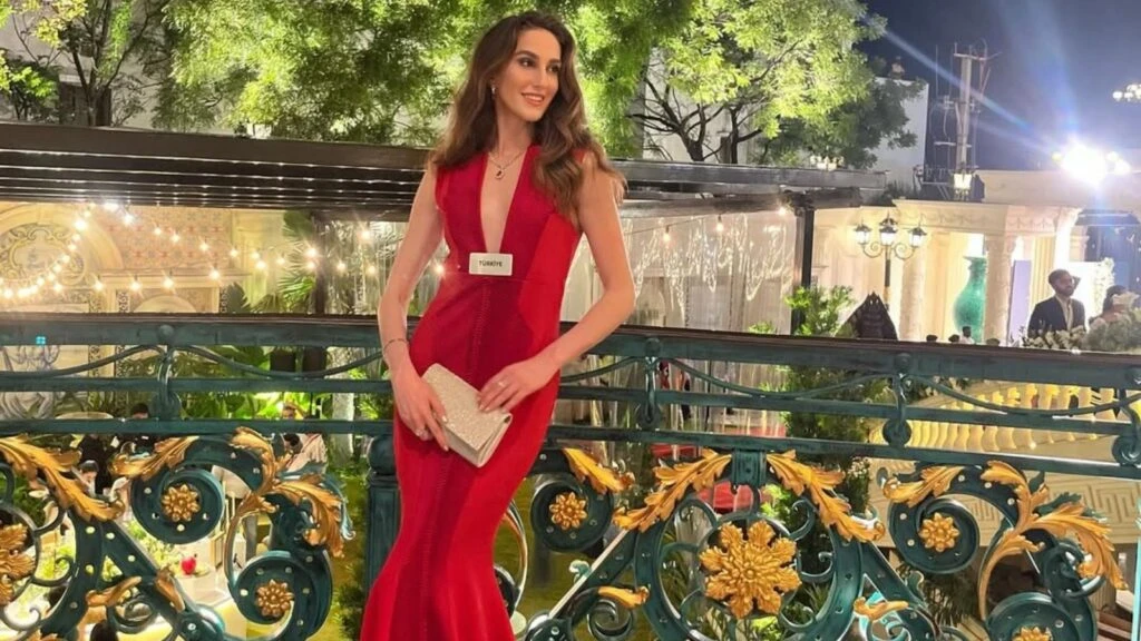 Türkiye güzeli İdil Bilgen Miss World sonrası kardeşi Metehan’ı ilk kez paylaştı! 