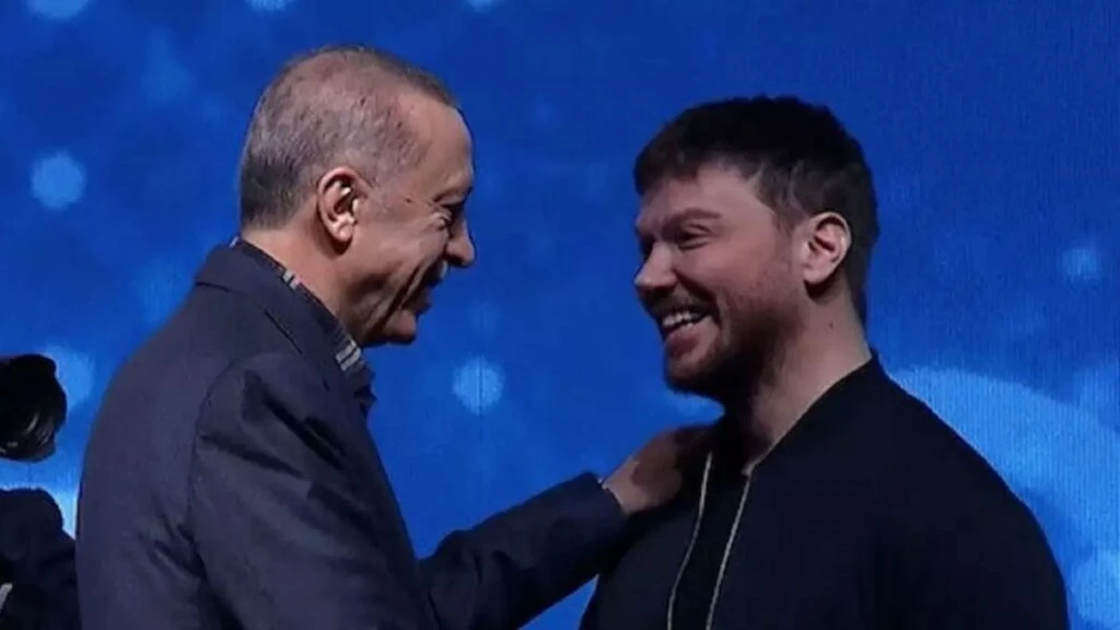 Sinan Akçıl Cumhurbaşkanı Erdoğan’dan istediğini canlı yayında söyledi! Sanatçının isteği dikkat çekti