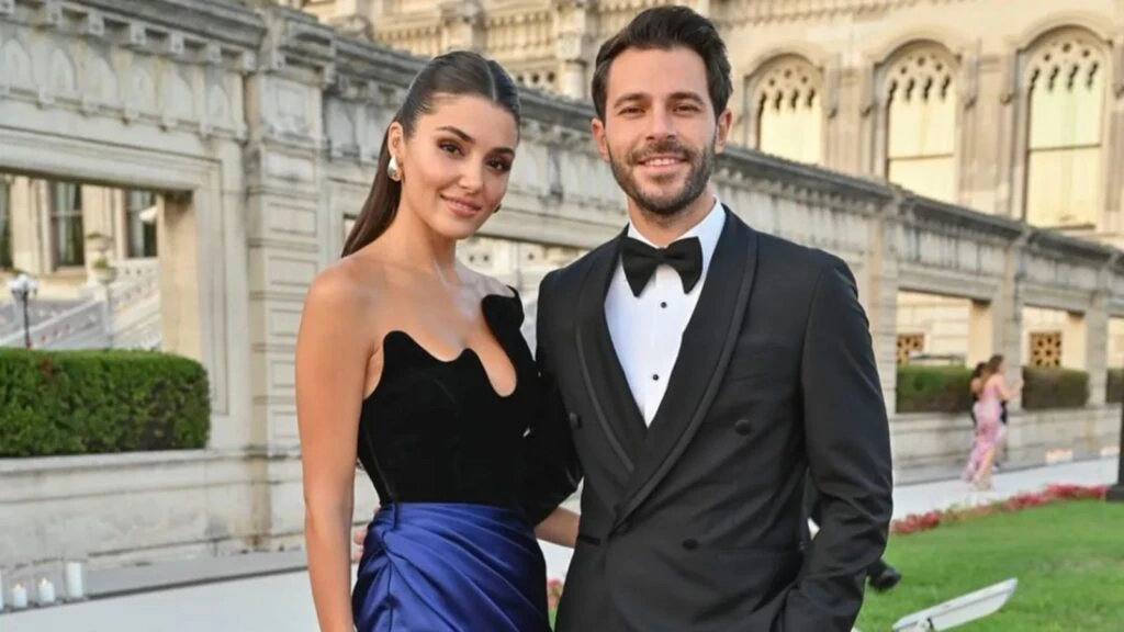 Ünlü çift tarihe tanıklık etti! Hande Erçel ve Hakan Sabancı’nın maç heyecanı