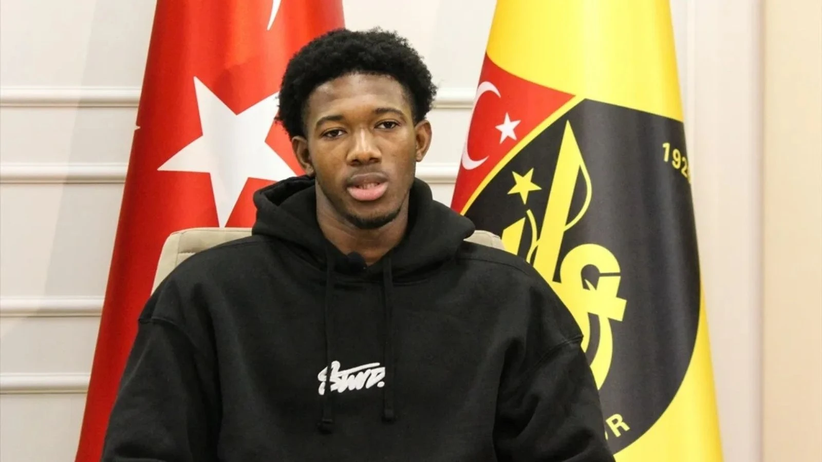 Futbolcu Gaoussou Diarra kimdir? kaç yaşında nereli?