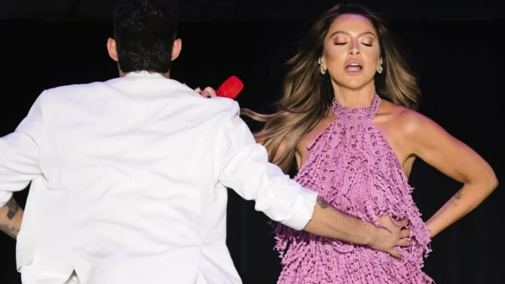 Hadise olanlara sessiz kalamadı! İş ilişkisini sonlandırdı