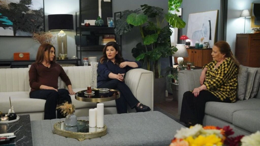 Kızılcık Şerbeti dizisi setinde gerilim rüzgârı! Dizi hakkında yeni gelişmeler gündeme geldi