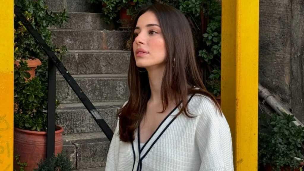  Eşref Rüya dizisinin Afra'sı Ebrar Karabakan müzisyen Ege Can Sal ile görüntülendi!