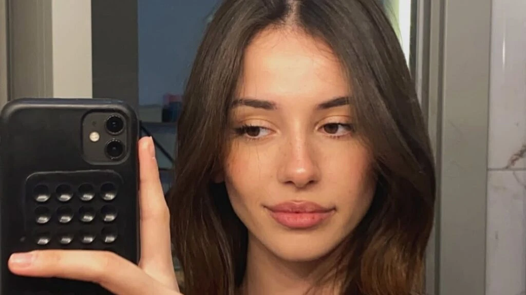 Eşref Rüya dizisinin Afra'sı Ebrar Karabakan müzisyen Ege Can Sal ile görüntülendi!