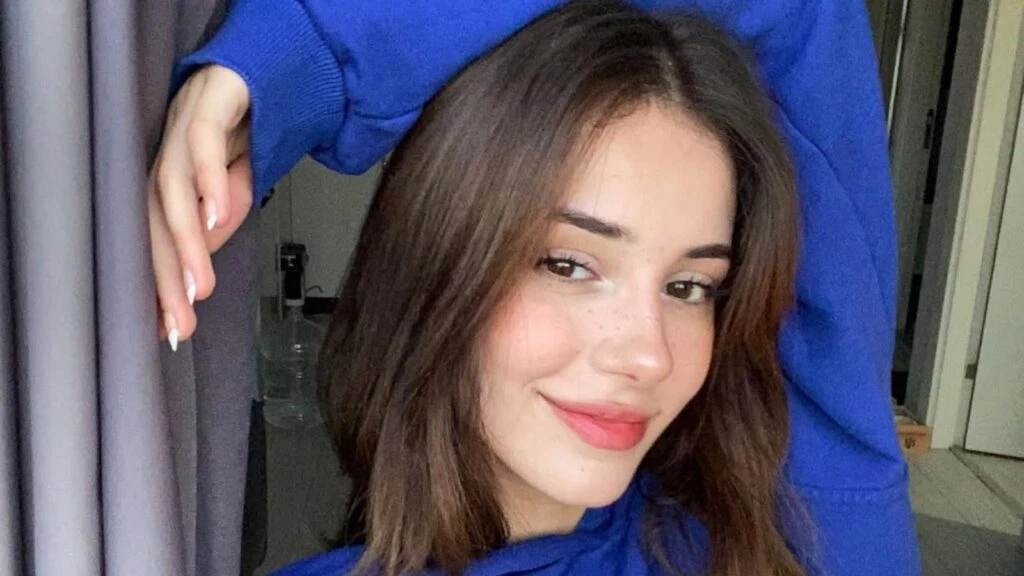 Eşref Rüya dizisinin Afra'sı Ebrar Karabakan müzisyen Ege Can Sal ile görüntülendi!