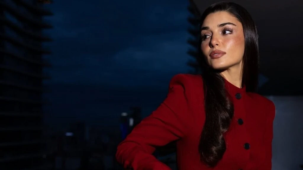 Hande Erçel yeni aşka yelken açtı! Ünlü oyuncunun yaptığı paylaşımlar gönderme olarak algılandı