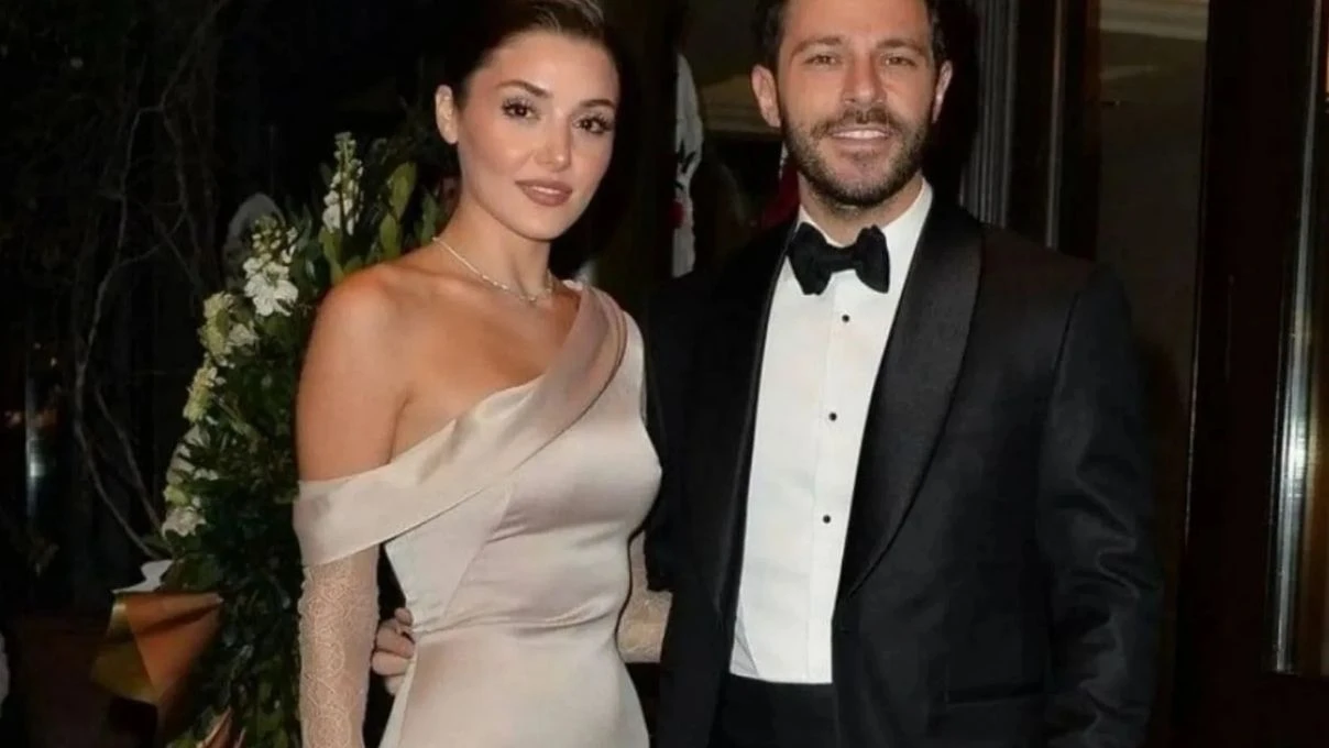 Hande Erçel ve Hakan Sabancı aşkı tamamen bitti! İkiliden sosyal medya atağı geldi 6 Hande Erçel ve Hakan Sabancı aşkı tamamen bitti! İkiliden sosyal medya atağı geldi