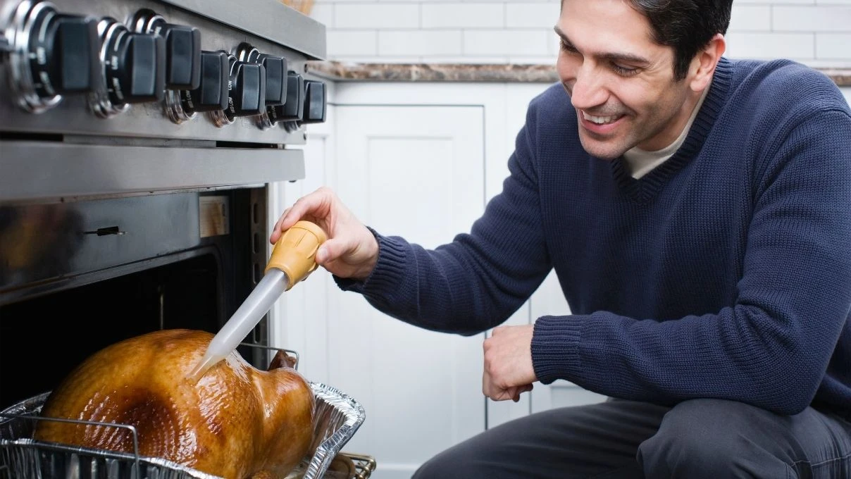 Hindi etini lokum gibi pişirmenin püf noktası! Çıtır çıtır lezzet 14 Hindi etini lokum gibi pişirmenin püf noktası! Çıtır çıtır lezzet
