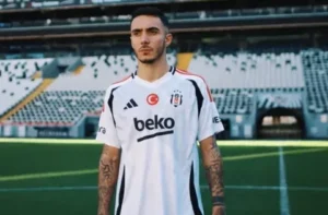 Eşref Rüya'nın Nisan'ı Demet Özdemir ve Emirhan Topçu aşk mı yaşıyor? Demet Özdemir ve Emirhan Topçu yaş farkı! 5 i 3 43