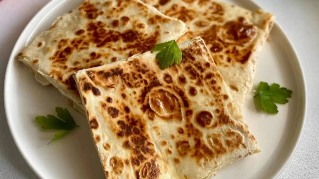 Gözleme yapmak artık çok kolay! İki malzemeyle