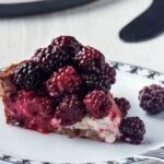 ilk lokmada kendine asik ediyor kivami ve lezzetiyle mest eden bogurtlenli cheesecake tarifi 1