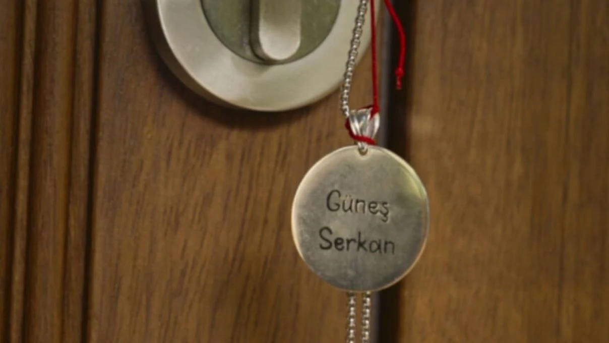 İlk ve Son dizisinin 3 sezon çekimleri başladı! Efsane isimler Bergüzar Korel ve Timuçin Esen ekranlara dönüyor 9 İlk ve Son dizisinin 3 sezon çekimleri başladı! Efsane isimler Bergüzar Korel ve Timuçin Esen ekranlara dönüyor