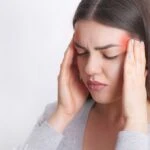 Migren kadınlarda neden daha sık görülür? Nörolog cevapladı