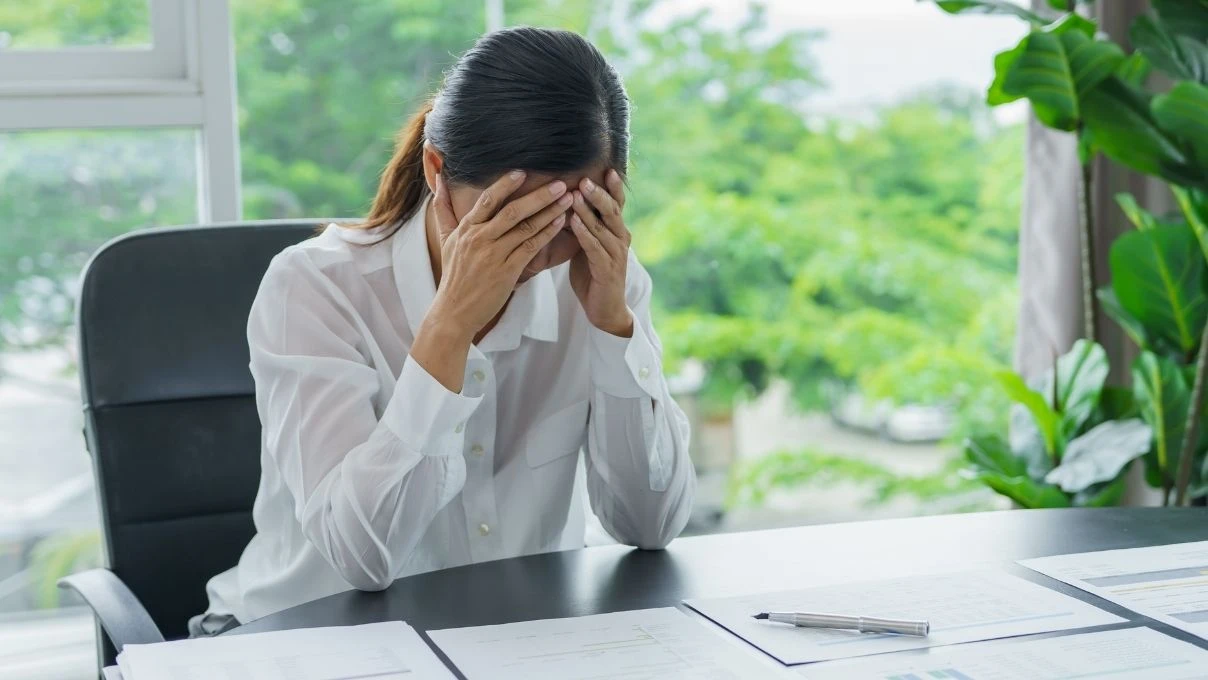 Migren kadınlarda neden daha sık görülür? Nörolog cevapladı 8 Migren kadınlarda neden daha sık görülür? Nörolog cevapladı