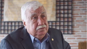 kcBwXtzNfUWEiD57jzGc w