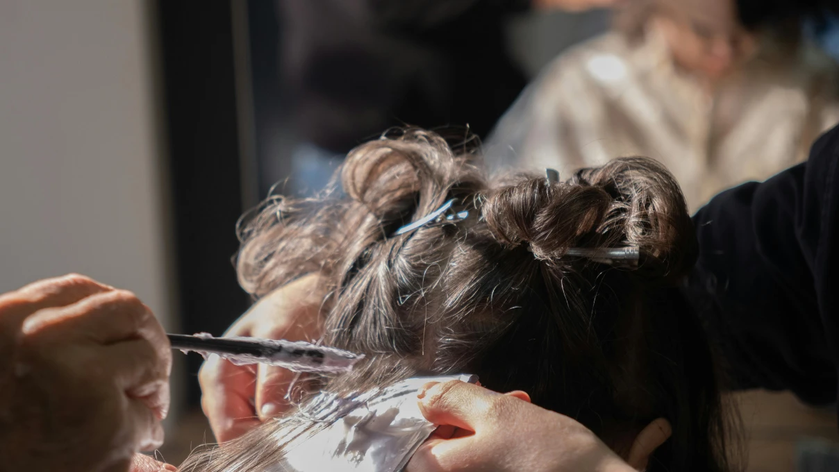 Saç botoksu mu keratin mi? 2025’in kadınlar arasında en çok aranan bakım türü 5 keratin bakimi 2