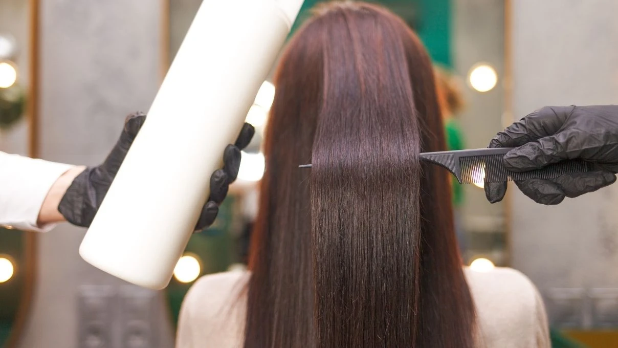 Kadınlar arasında hızla yayılan yeni trend: Evde doğal keratin bakımı