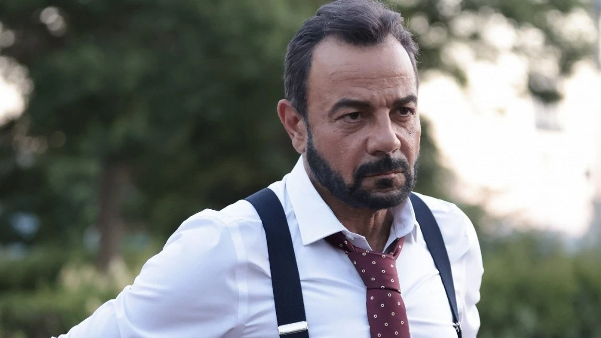 Efsane isim Kerem Alışık geri dönüyor! Yeşilçam tadında Kartallar Yüksek Uçar dizisinde