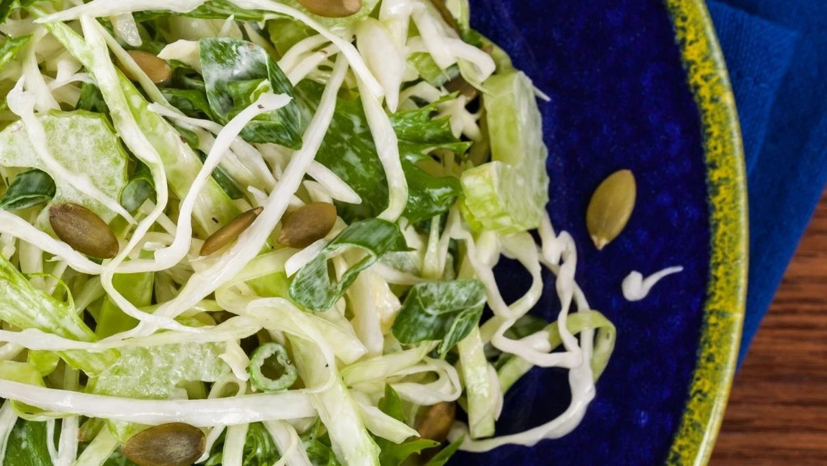 Kereviz salatasının gücü! Bağırsakları çalıştırıyor, bağışıklığı güçlendiriyor