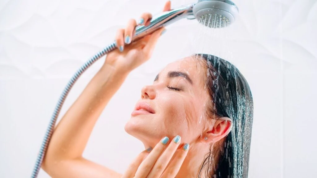 Kışın o saatte sakın banyo yapmayın! Uzmanlardan soğuk havalarda banyo önerisi