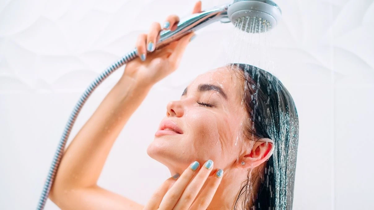 Kışın o saatte sakın banyo yapmayın! Uzmanlardan soğuk havalarda banyo önerisi