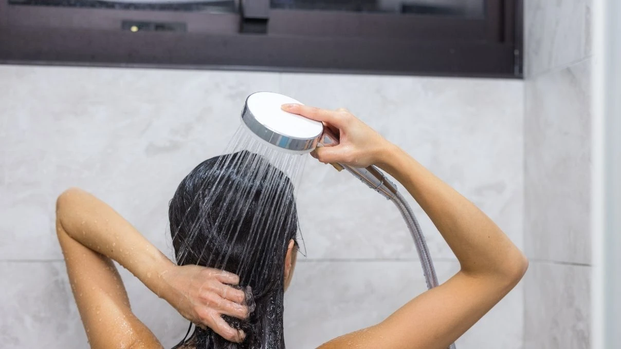 Kışın o saatte sakın banyo yapmayın! Uzmanlardan soğuk havalarda banyo önerisi