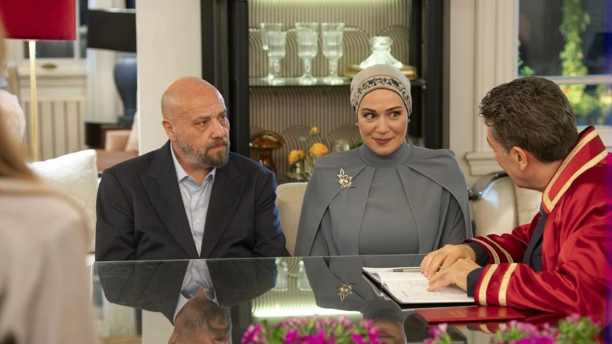 Kızılcık Şerbeti yaşayan kim? Kızılcık Şerbeti dizisine hangi oyuncu geri dönüyor? 