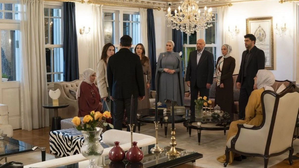 Kızılcık Şerbeti yaşayan kim? Kızılcık Şerbeti dizisine hangi oyuncu geri dönüyor? 