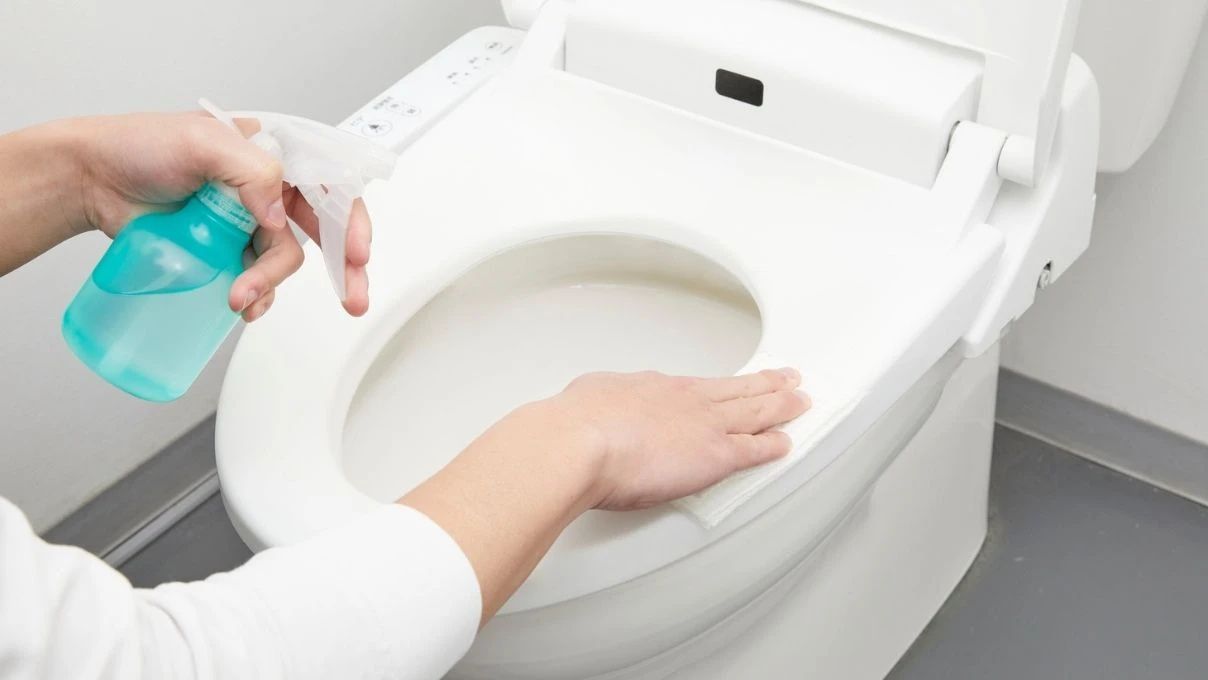 Tıkanan klozeti yardım almadan açın! Mutfaktaki 2 malzeme yeterli 12 Tıkanan klozeti yardım almadan açın! Mutfaktaki 2 malzeme yeterli